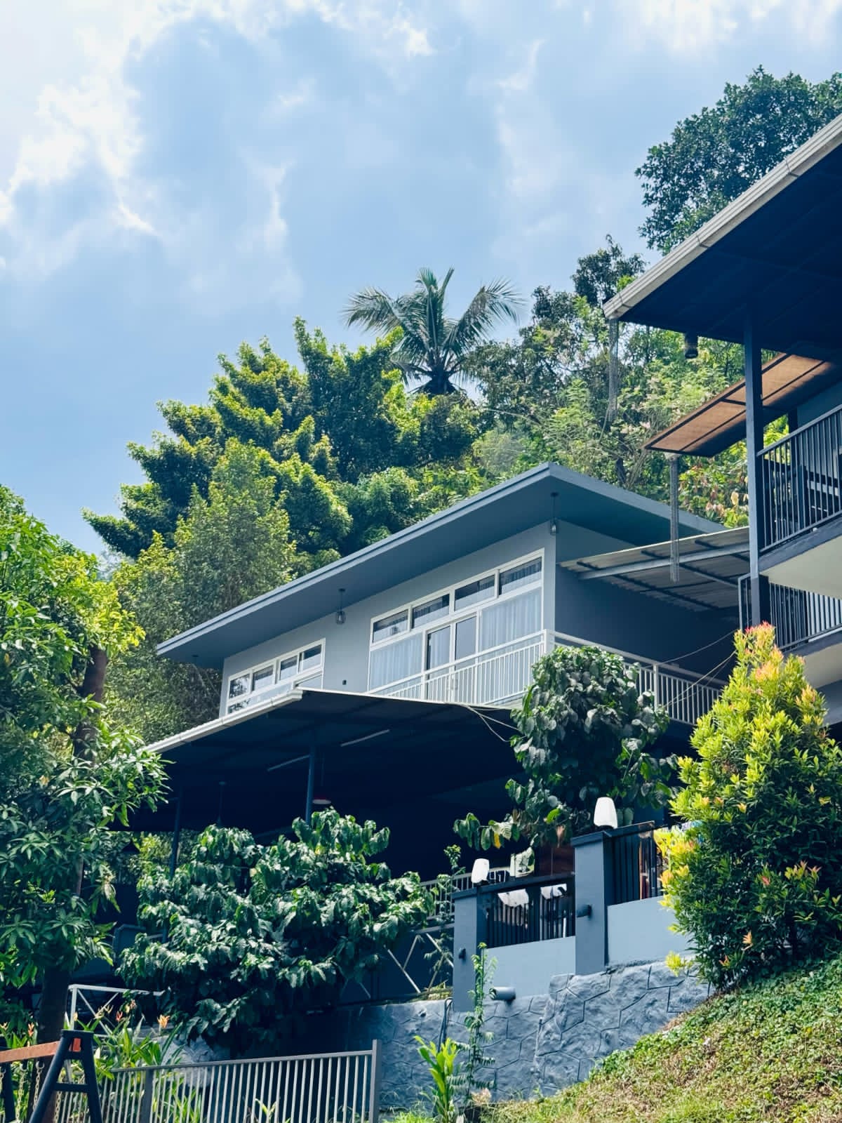 4 Bedroom Family Resort Kakkadampoyil in Kakkadampoyil, Kerala